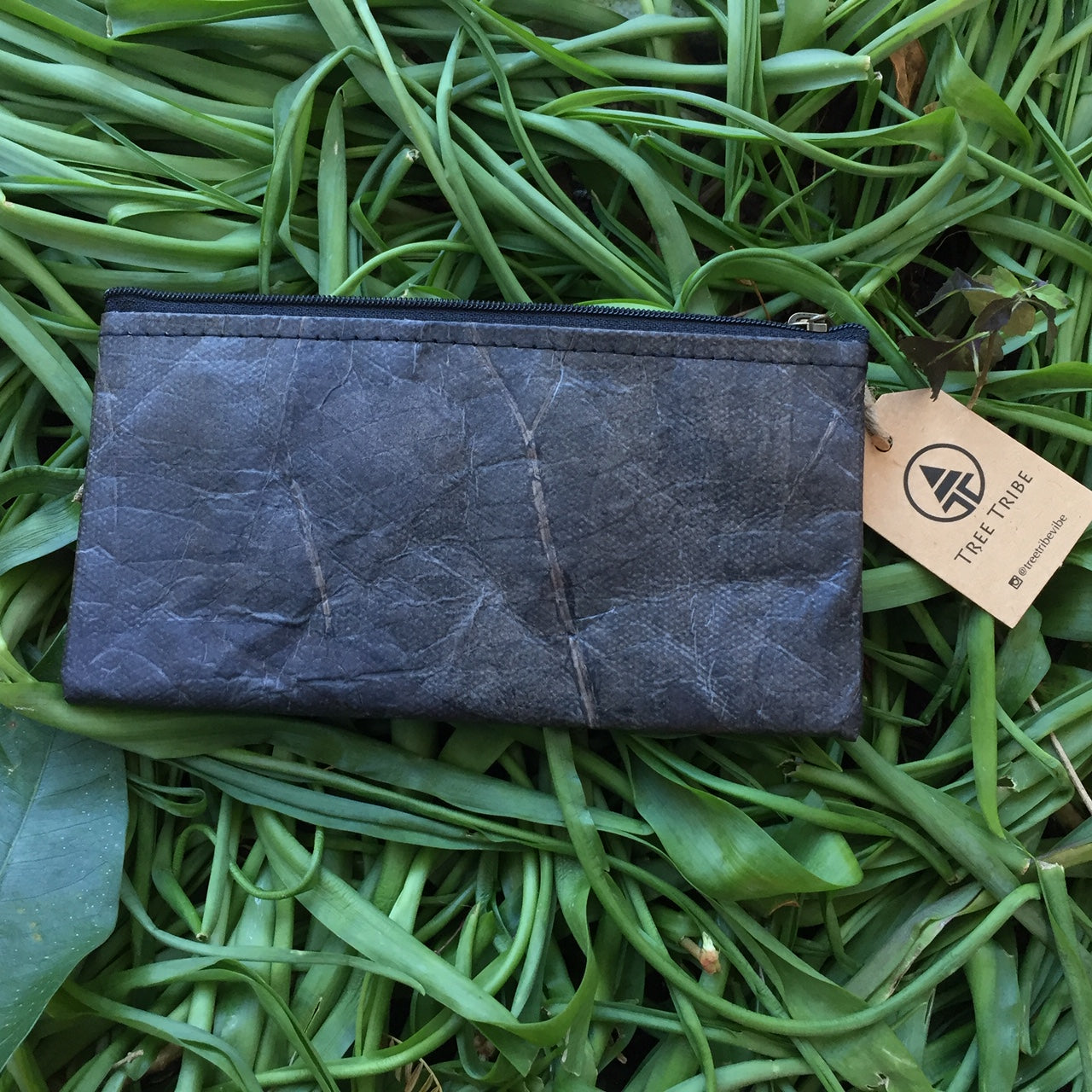 Vegan Leaf Leather Women's Phone Purse Black - I Am The Animal