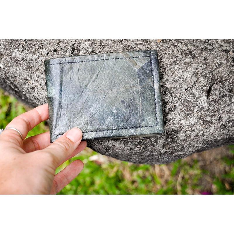 Vegan Leaf Leather Bifold Wallet Black - I Am The Animal