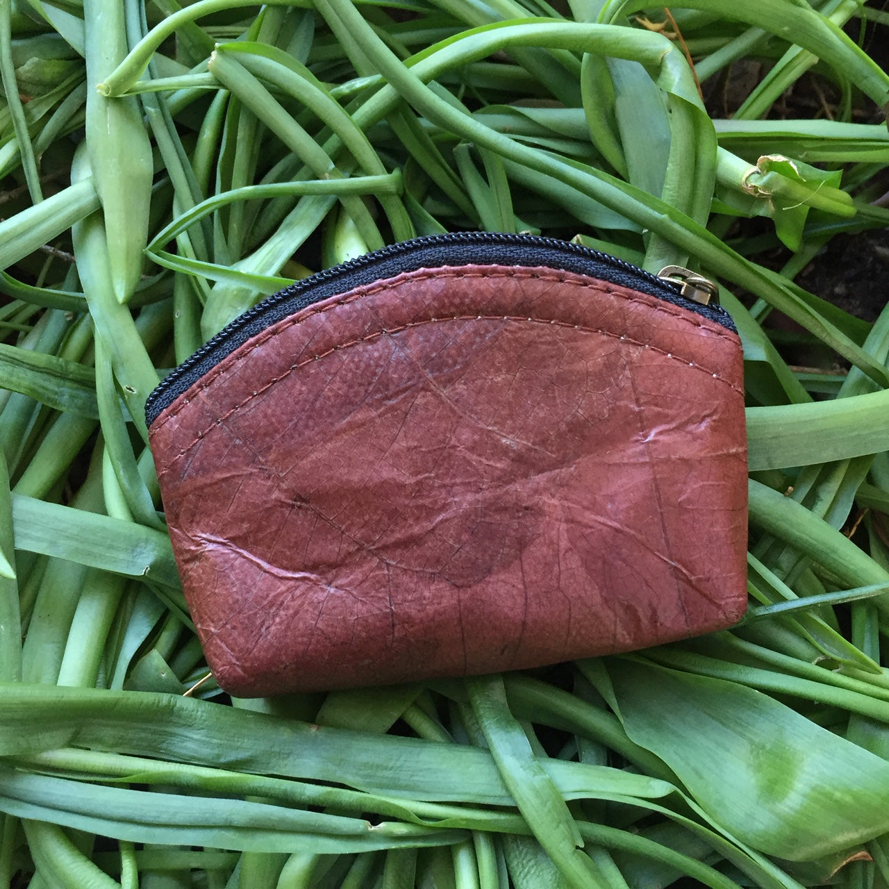 Vegan Leaf Leather Women's Coin Purse Brown - I Am The Animal