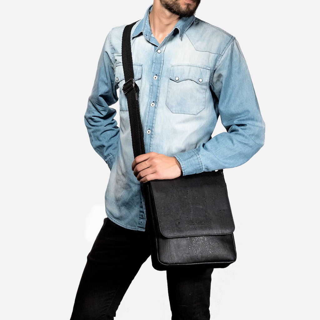 Cork Vegan Messenger Bag Medium Tablet Corkor Black - I Am The Animal